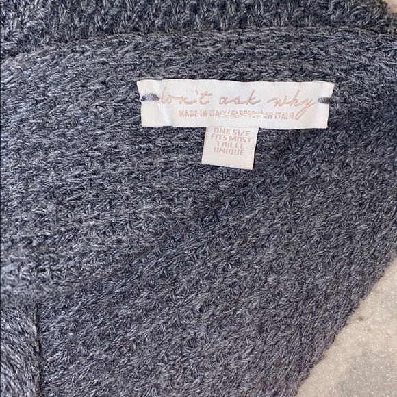 Don’t Ask Why Back Knot Sweater - Picture 3 of 3